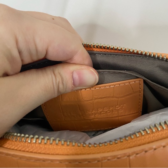 [Marc Jacobs] 100% Leather Croc Embossed Light Orange Crossbody Bag - Picture 10 of 10
